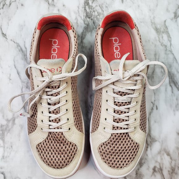 The Best Gifts for 14-Year-Olds PLAE Prospect Sneaker Blush